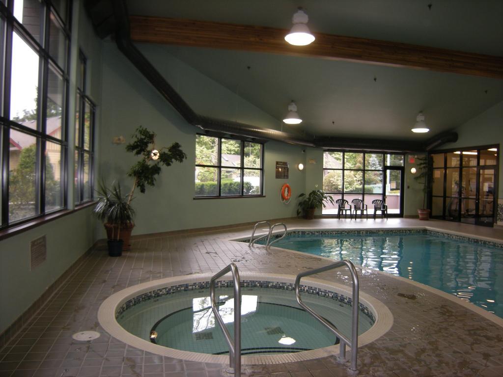 Oceanside Village Resort Parksville Luaran gambar