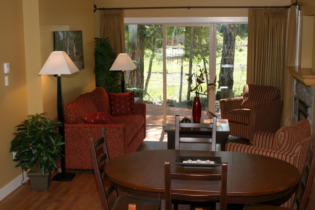 Oceanside Village Resort Parksville Luaran gambar