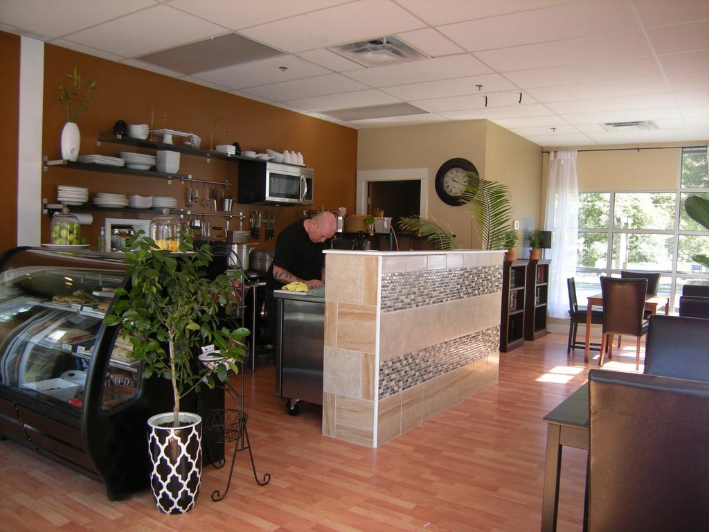 Oceanside Village Resort Parksville Luaran gambar